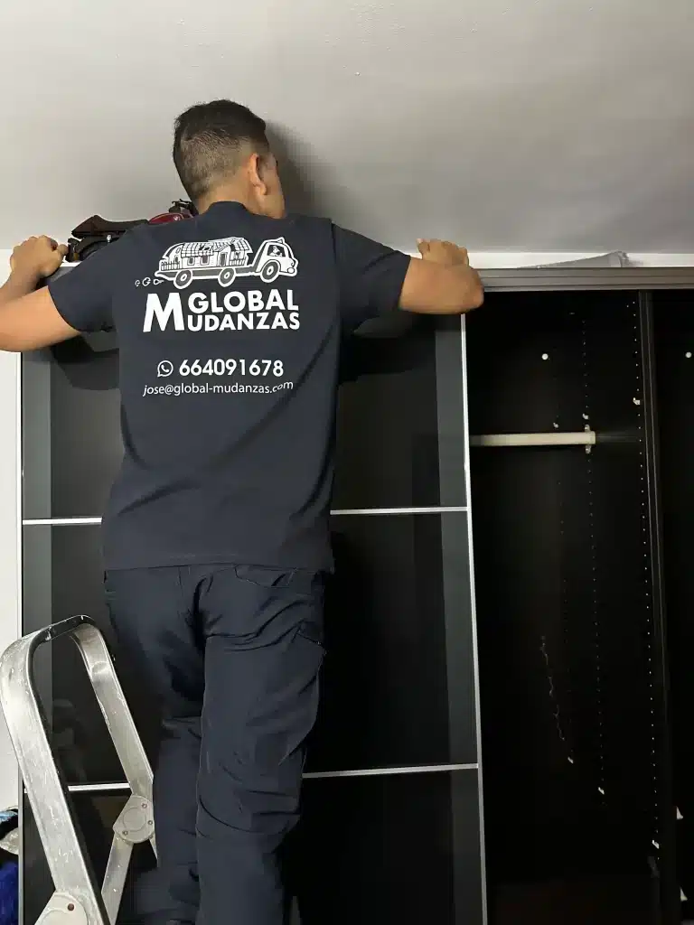 embalaje para guardamuebles en Barcelona y protección de mobiliario