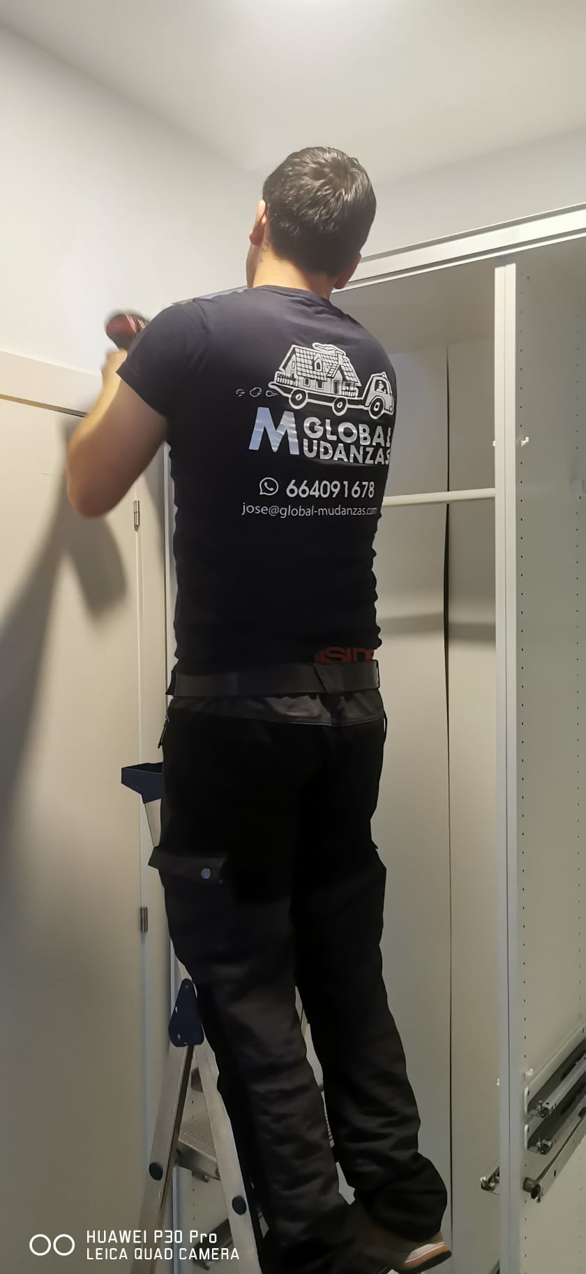 montaje y desmontaje de muebles de oficina en Barcelona